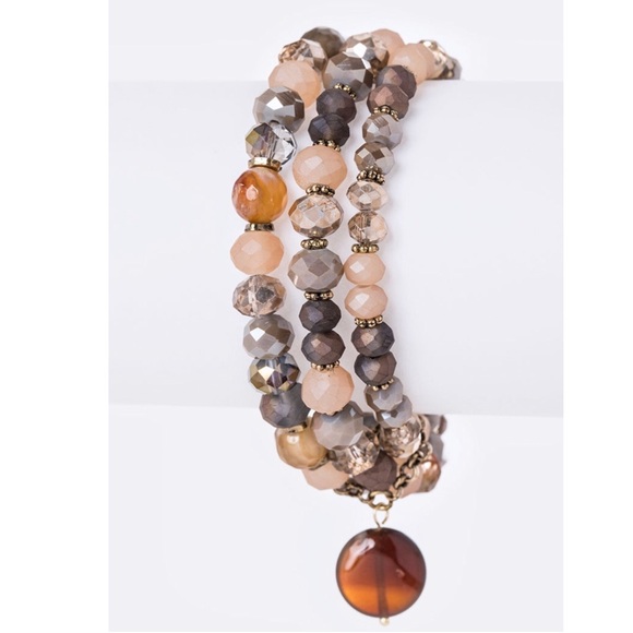 Jewelry - 3PC Mix Bead Stretch Bracelet